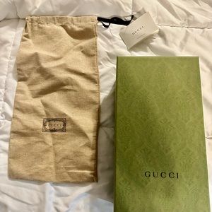 Gucci Box green dust bag included some wear but great shape